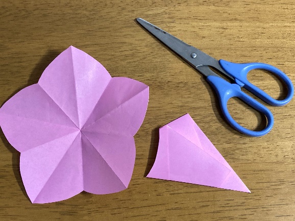覚えておくと使える 星 桜 花など五角形が基本の切り紙の作り方 ふじ ふじブログ